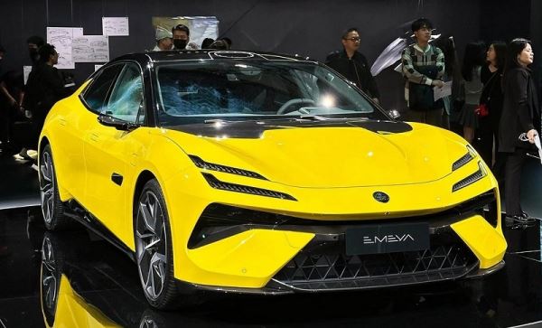 Lotus представил в Гуанчжоу 905-сильный суперседан